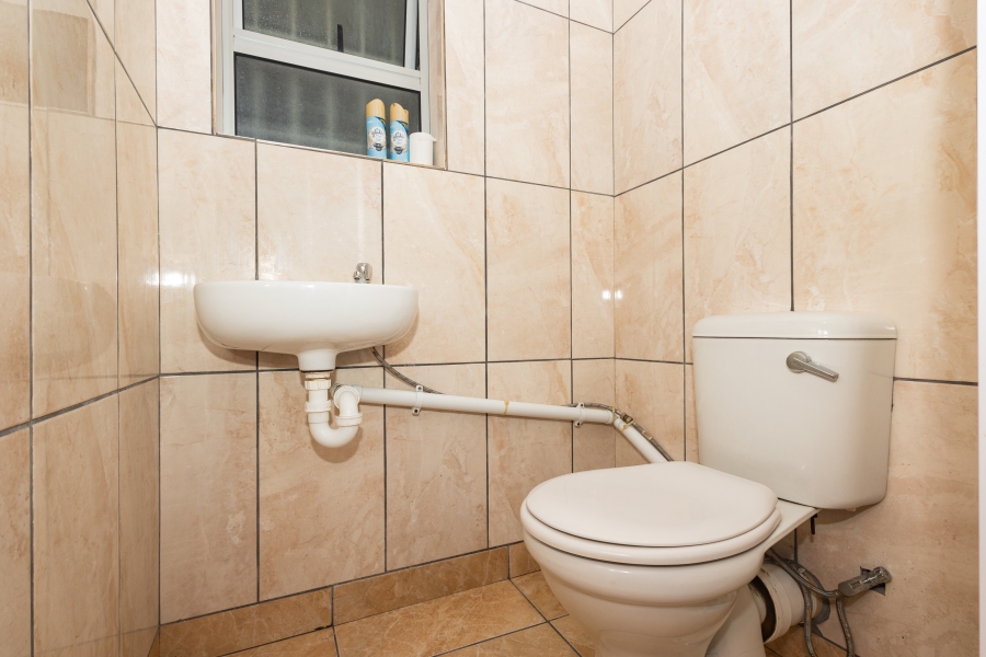 3 Bedroom Property for Sale in Highbury Park Western Cape